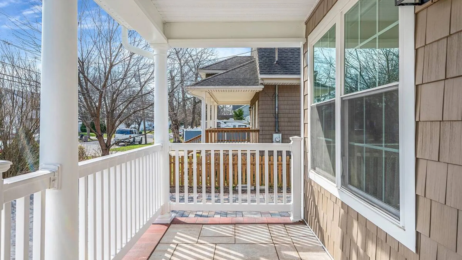 Property at 28 Vanderbilt Avenue, Babylon, NY 11702 3