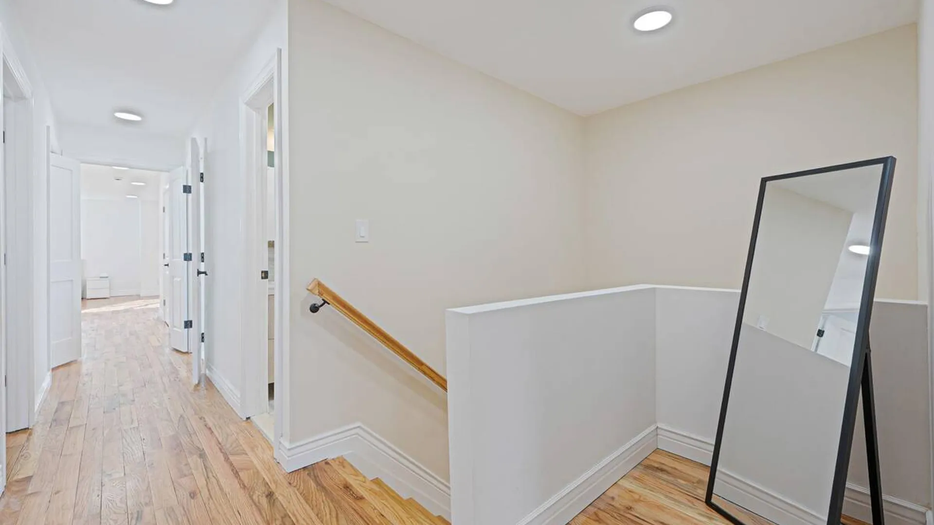 Property at 28 Vanderbilt Avenue, Babylon, NY 11702 24