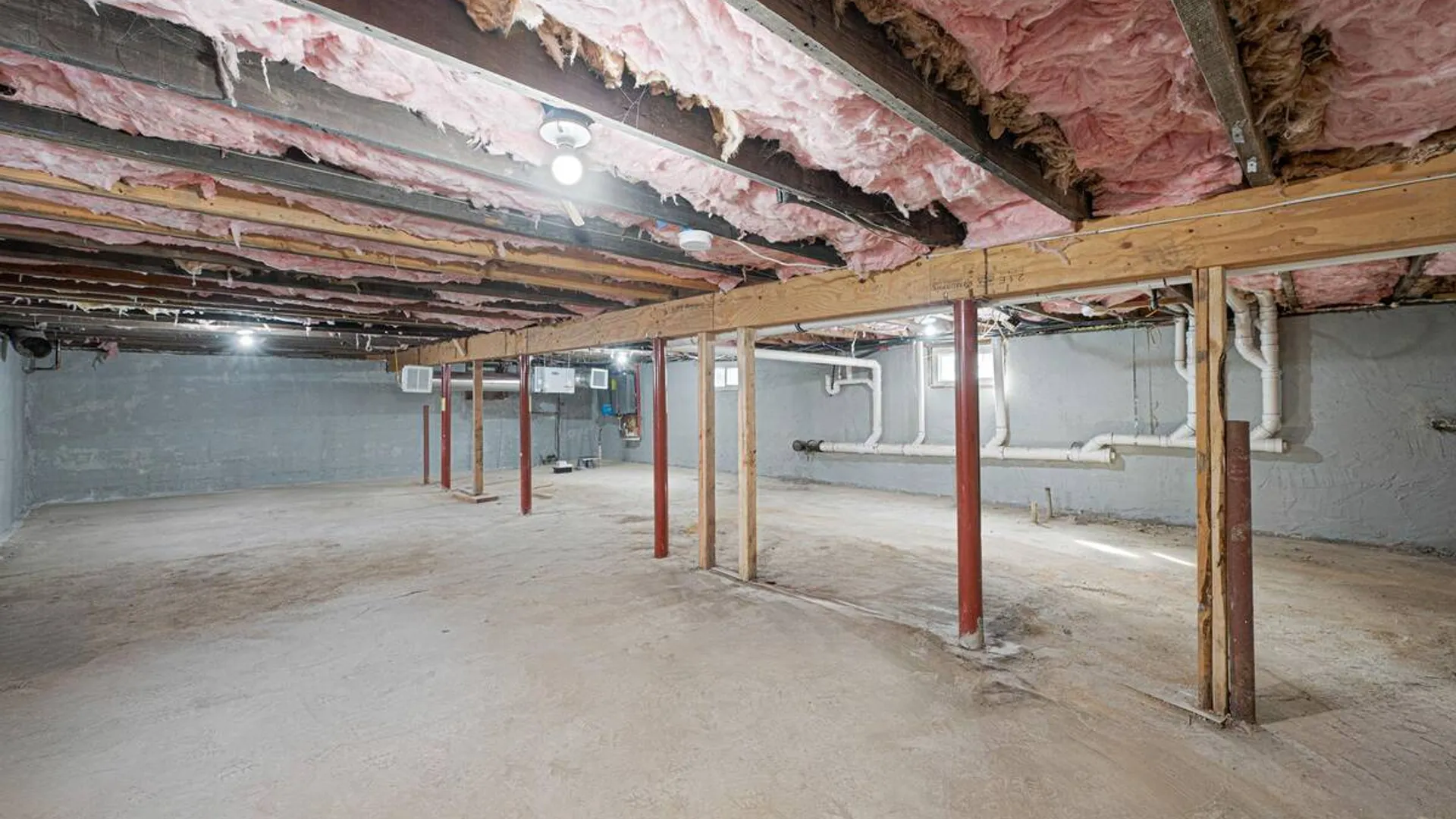 Property at 28 Vanderbilt Avenue, Babylon, NY 11702 34