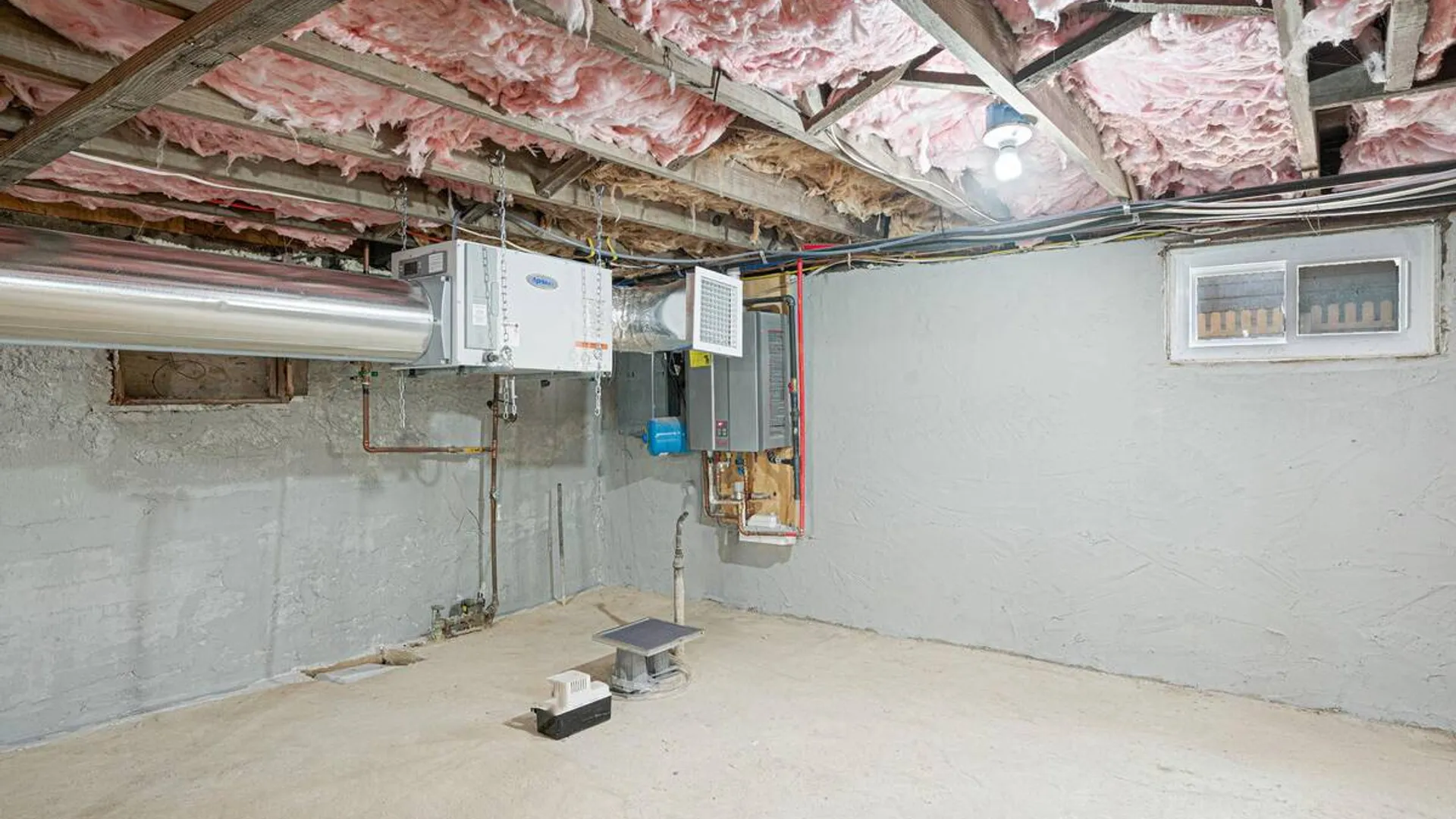 Property at 28 Vanderbilt Avenue, Babylon, NY 11702 35