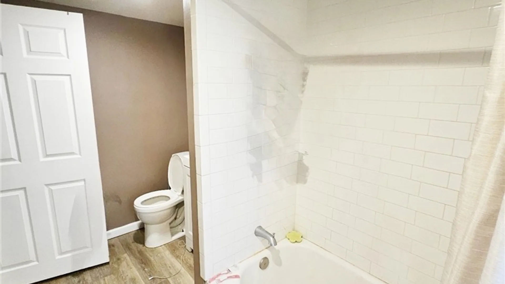 Property at 25 Alpine Place, Cheektowaga, NY 14225 11