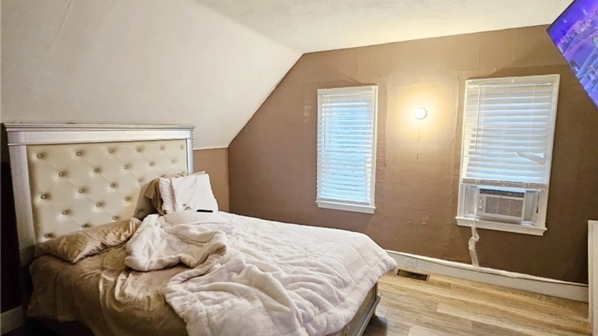 Property at 25 Alpine Place, Cheektowaga, NY 14225 18