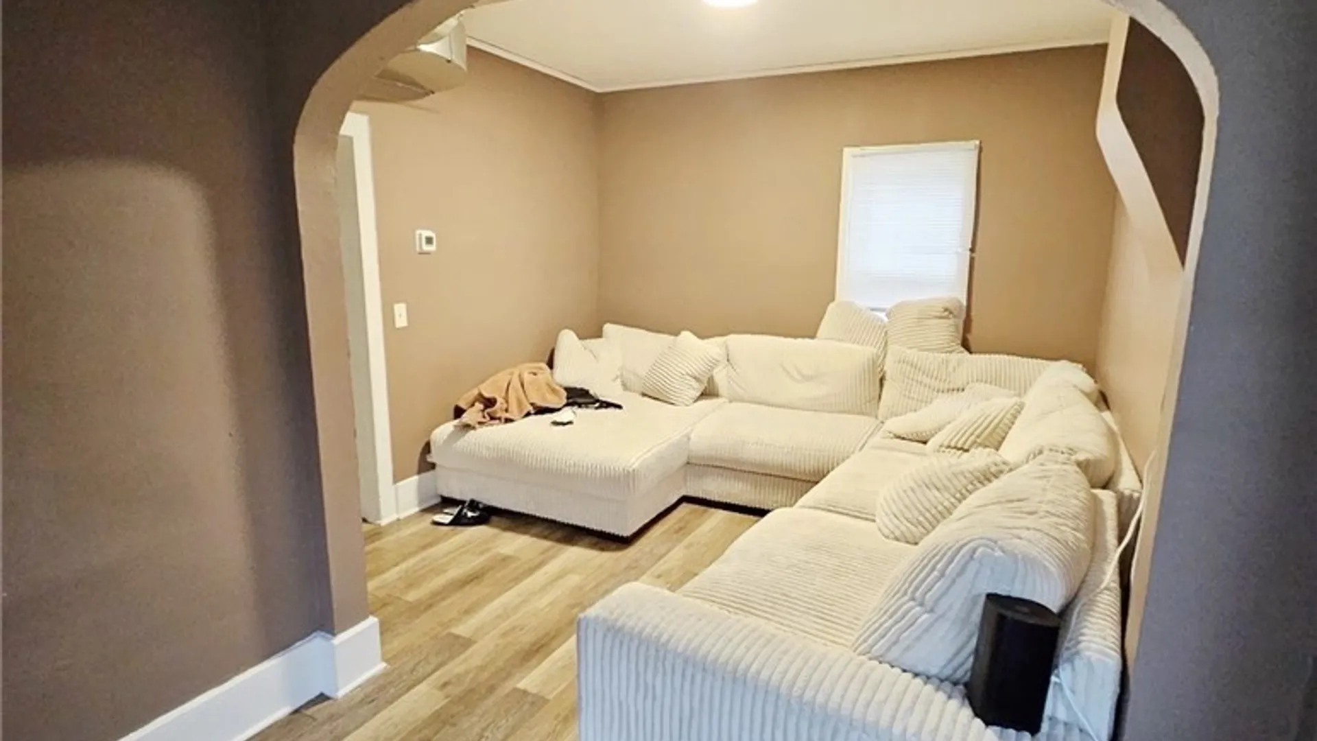 Property at 25 Alpine Place, Cheektowaga, NY 14225 5