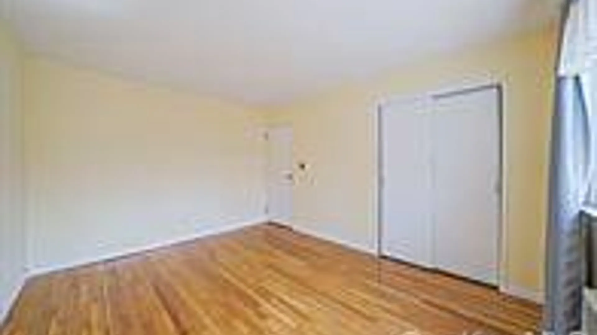 Property at 344 Woods Rd, North Babylon, NY 11703 13