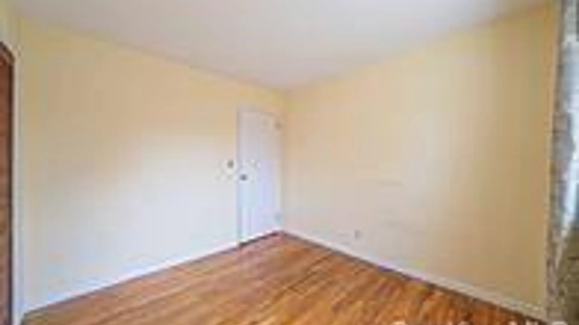 Property at 344 Woods Rd, North Babylon, NY 11703 15