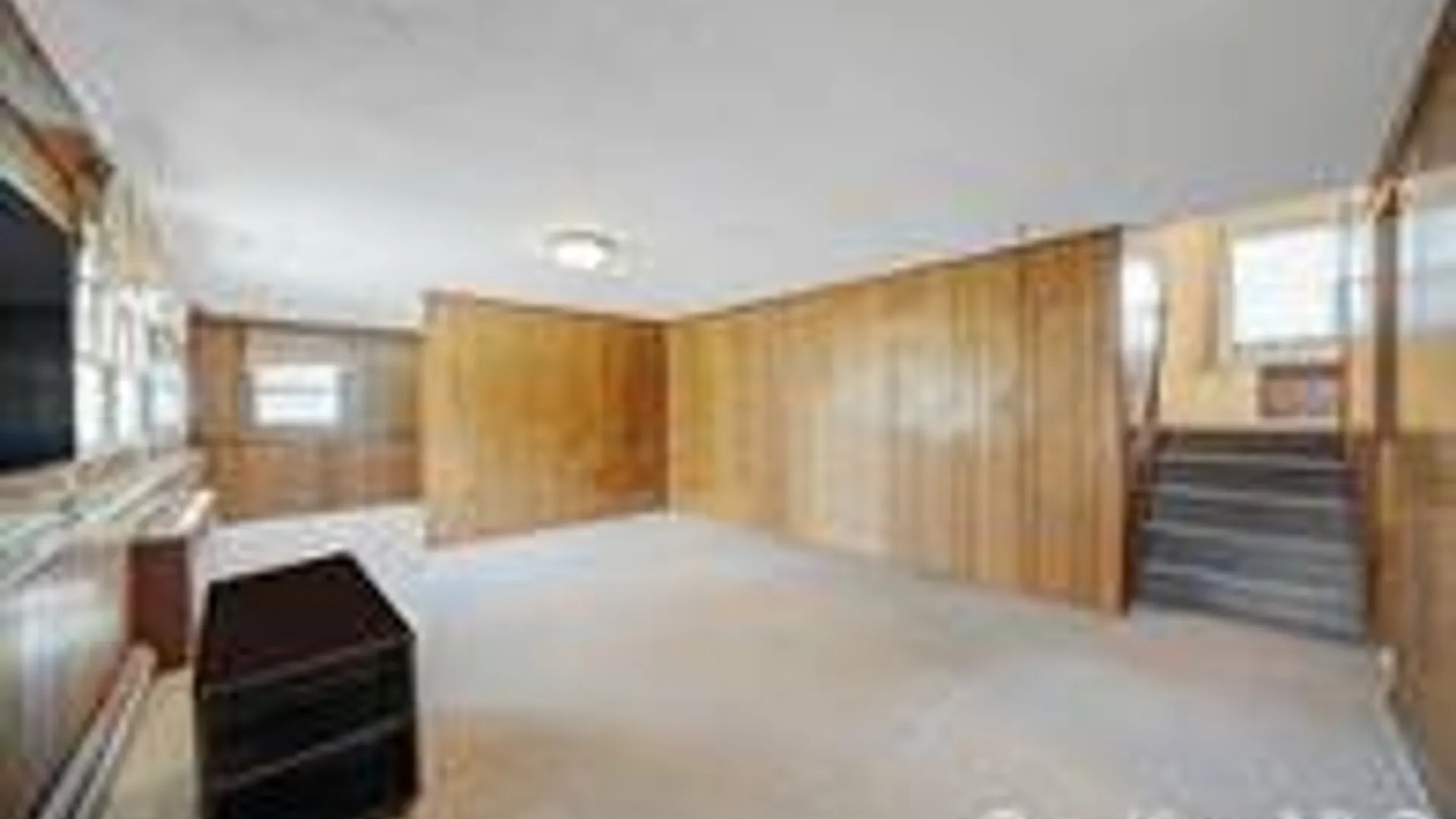 Property at 344 Woods Rd, North Babylon, NY 11703 20