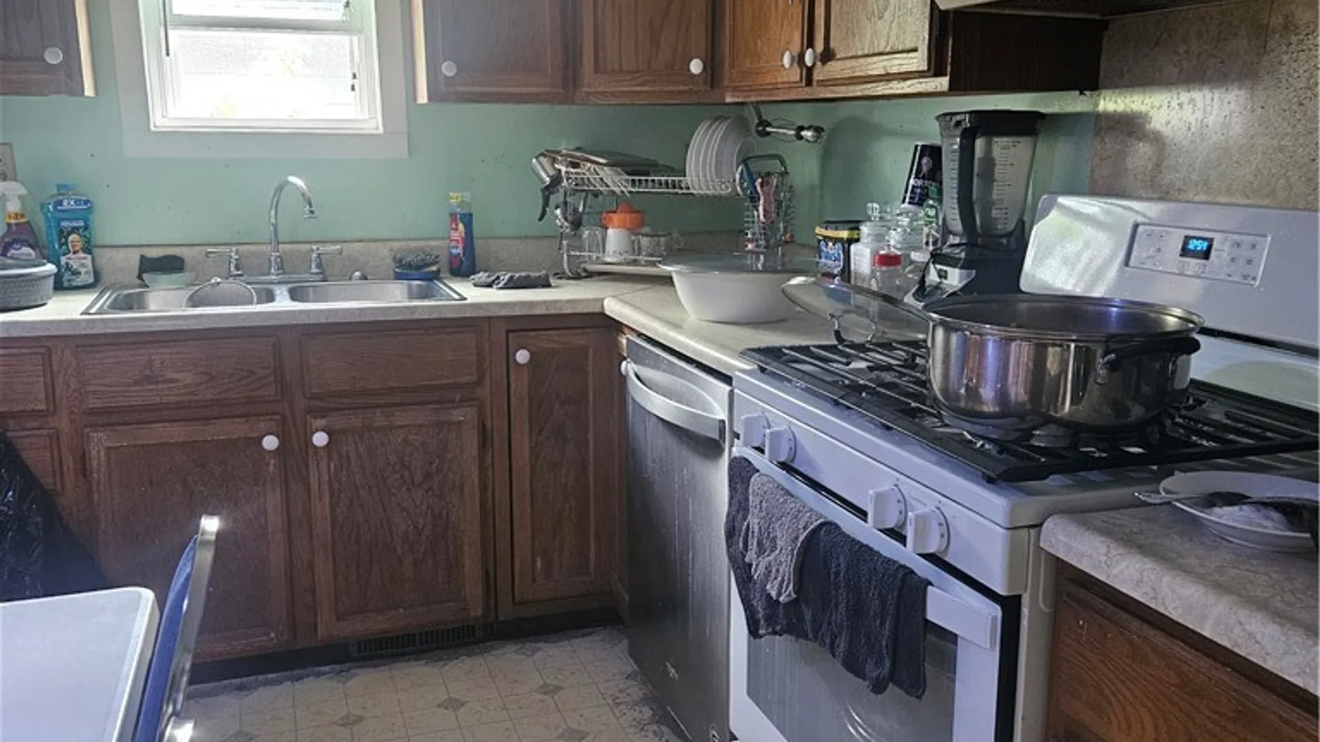 Property at 317 Midler Avenue, Syracuse, NY 13206 6