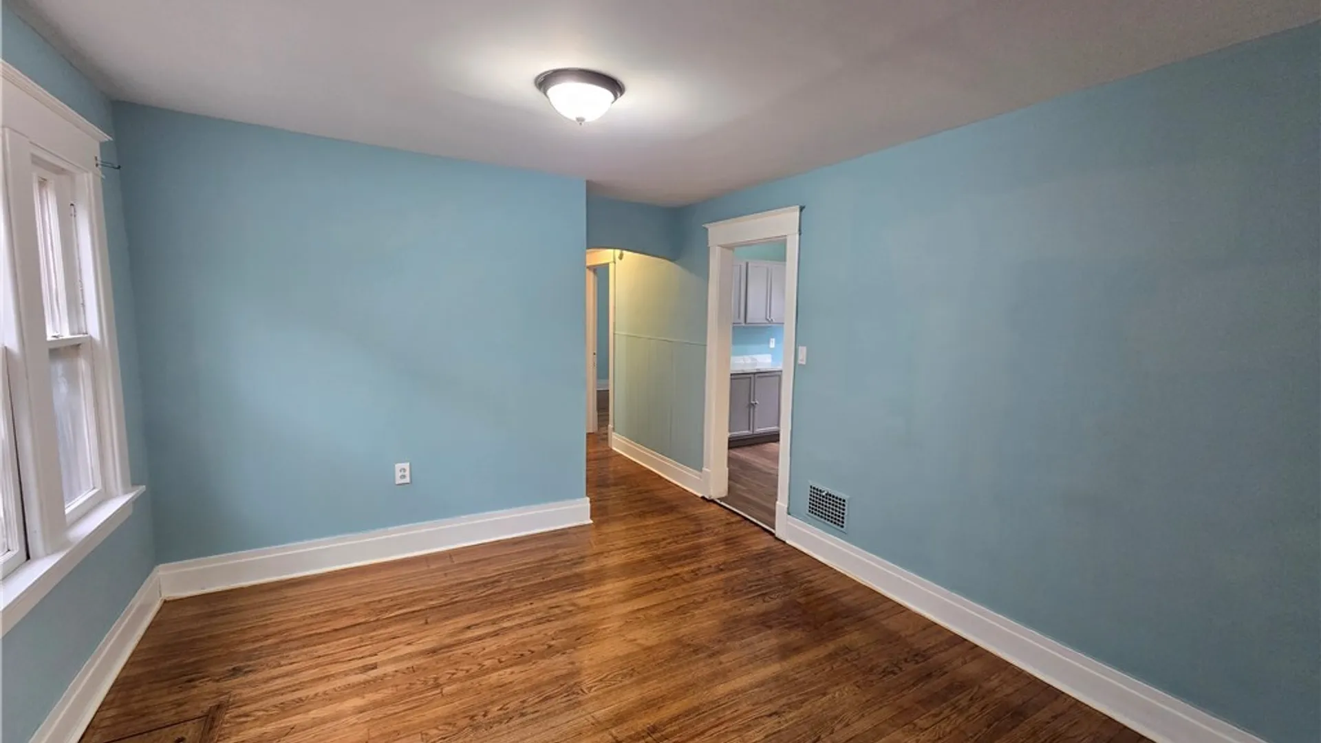 Property at 162 Bickford Avenue, Buffalo, NY 14215 8