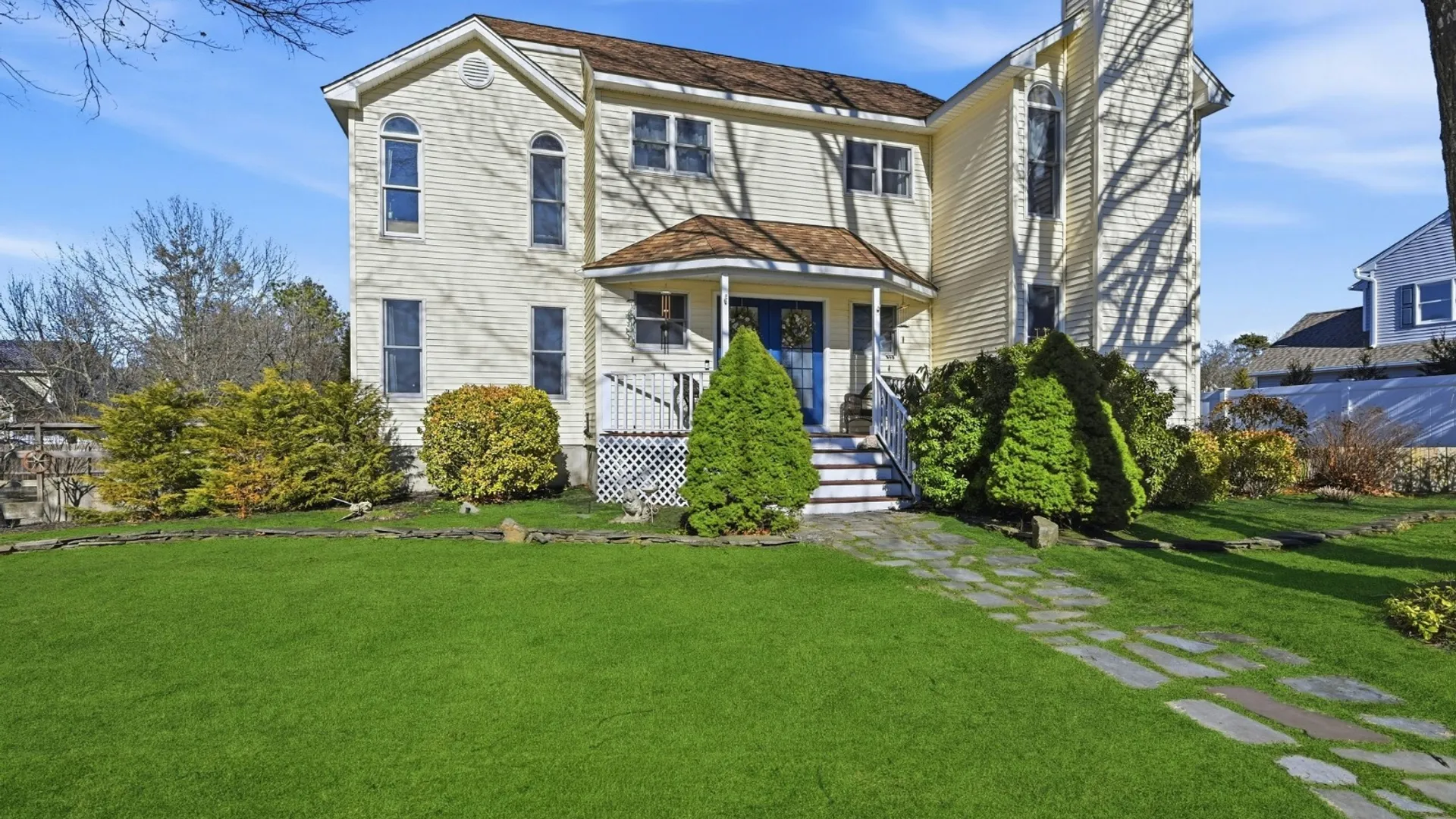 Property at 39 Memorial Blvd., East Moriches, NY 11940 3