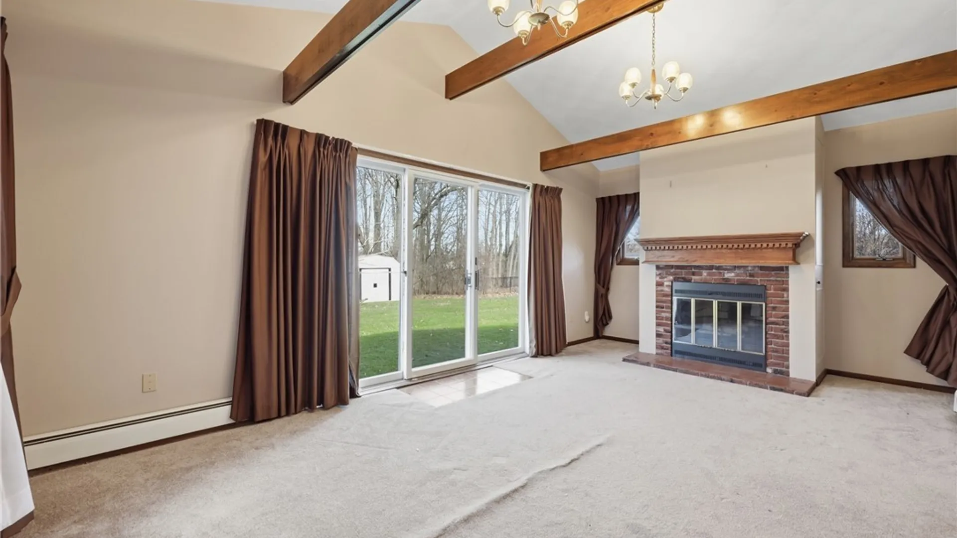 Property at 6888 Joanne Circle, Niagara, NY 14304 18