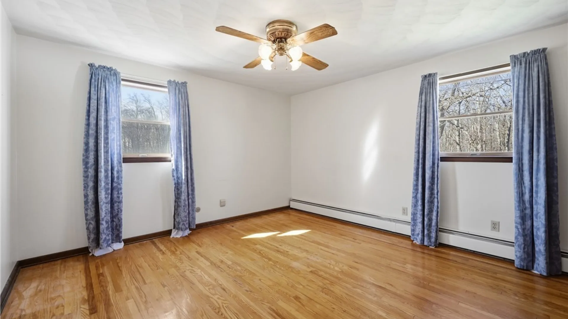 Property at 6888 Joanne Circle, Niagara, NY 14304 24