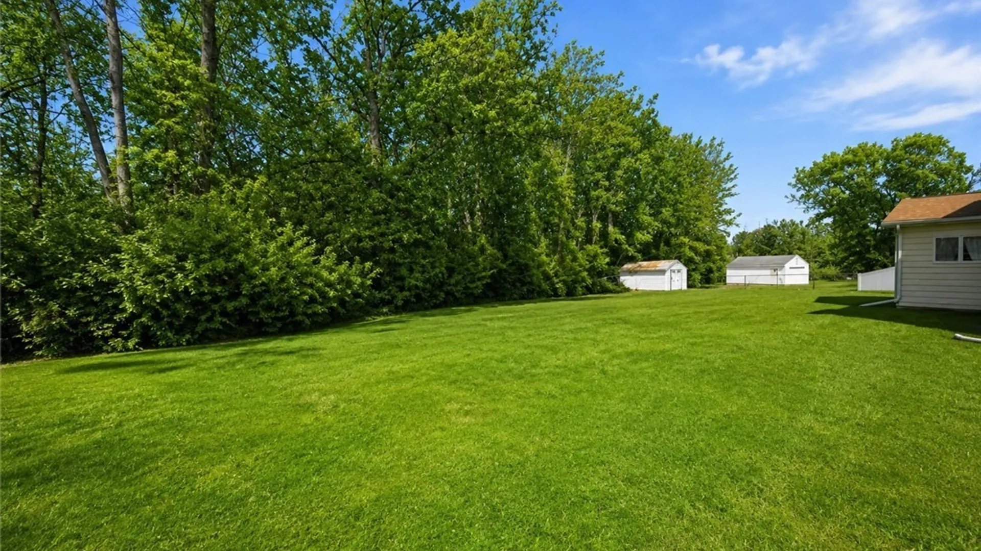 Property at 6888 Joanne Circle, Niagara, NY 14304 39