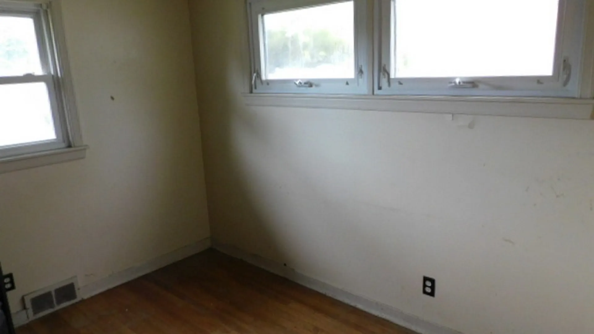 Property at 1282 Forbes Street, North Tonawanda, NY 14120 6