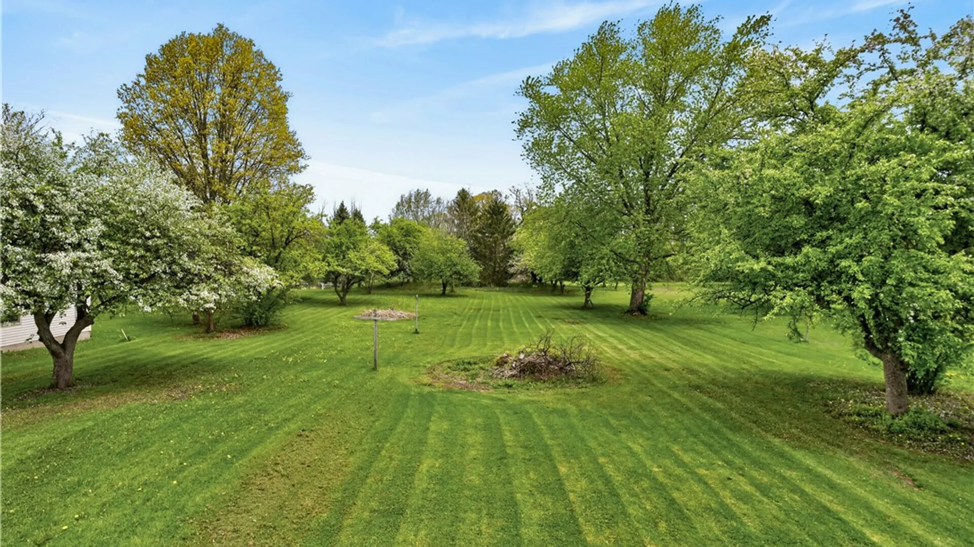 Property at 86 Church Rd, Parma, NY 14468 37