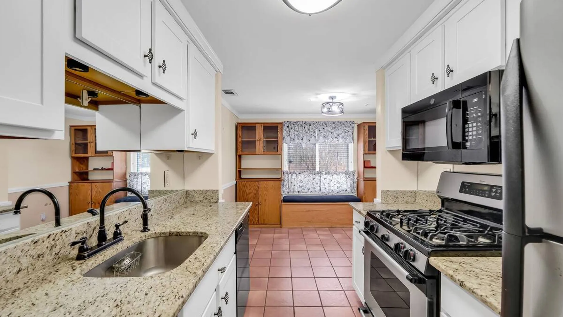 Property at 8 Birchwood Road, Medford, NY 11763 15