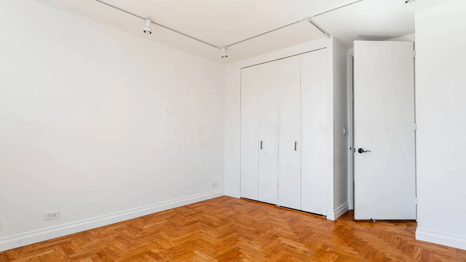 Property at 350 West 50th Street, Manhattan, NY 10019 24