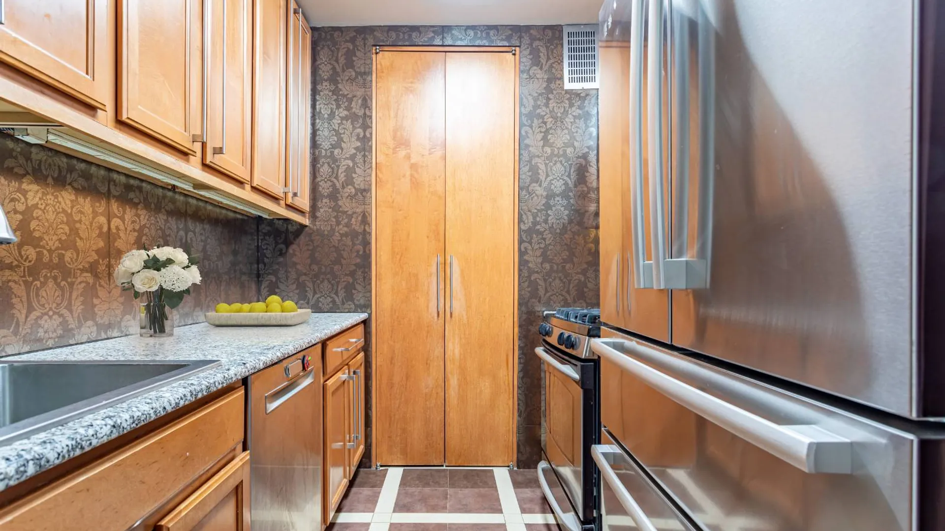 Property at 350 West 50th Street, Manhattan, NY 10019 28