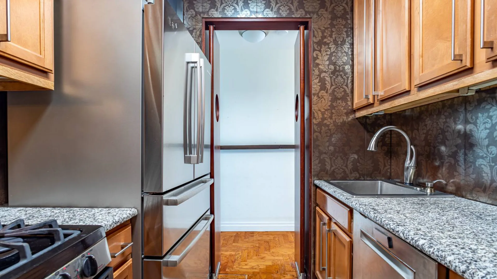 Property at 350 West 50th Street, Manhattan, NY 10019 32