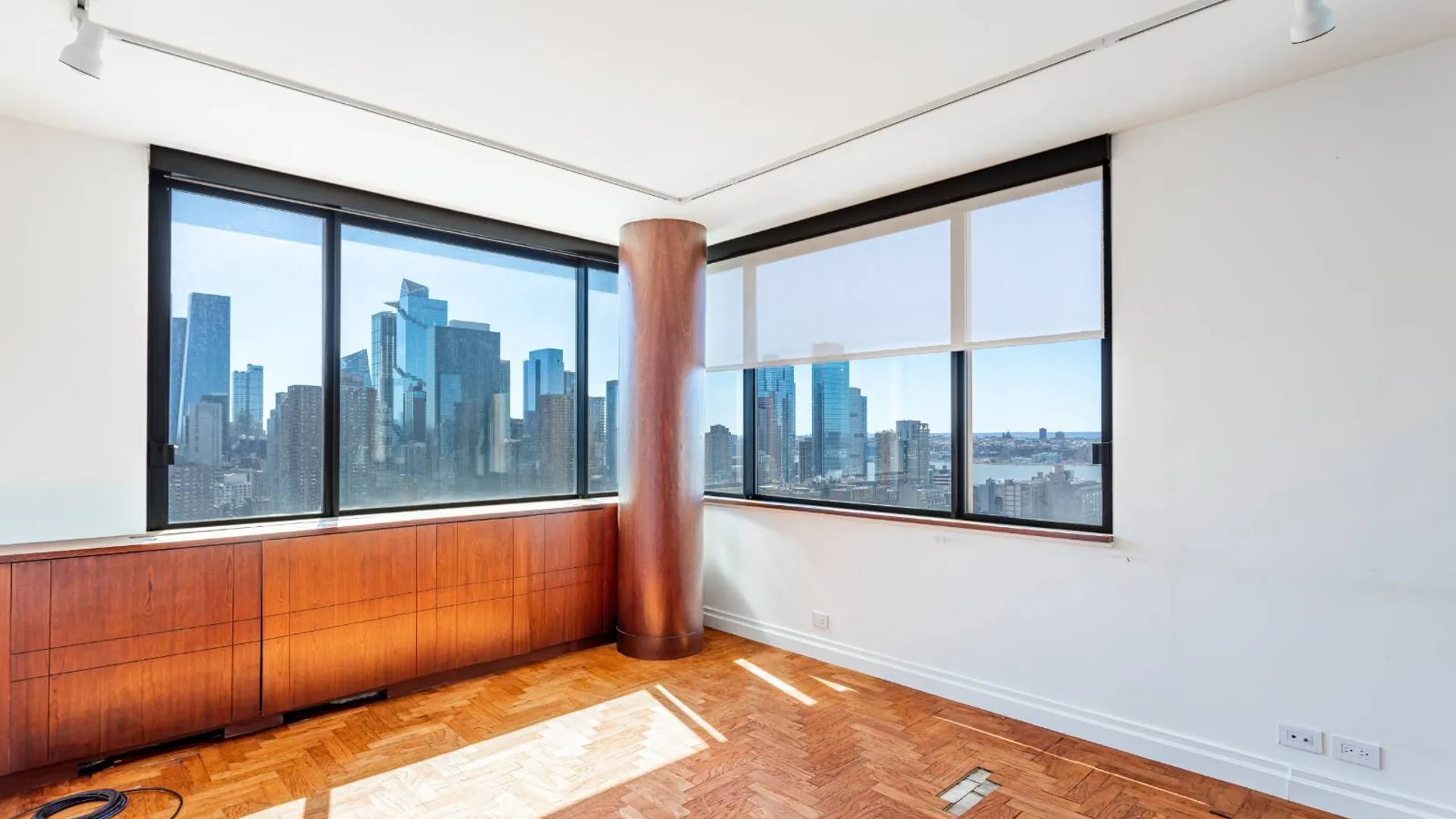 Property at 350 West 50th Street, Manhattan, NY 10019 8