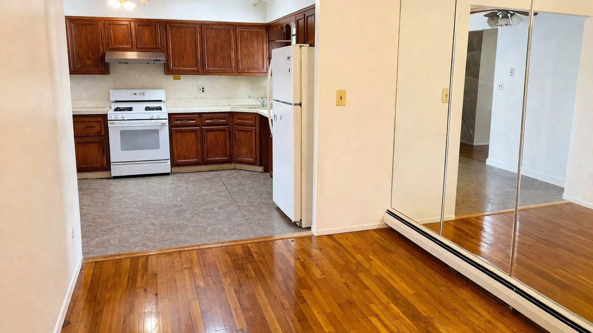 Property at 94-14 55th Ave, Elmhurst, NY 11373 4