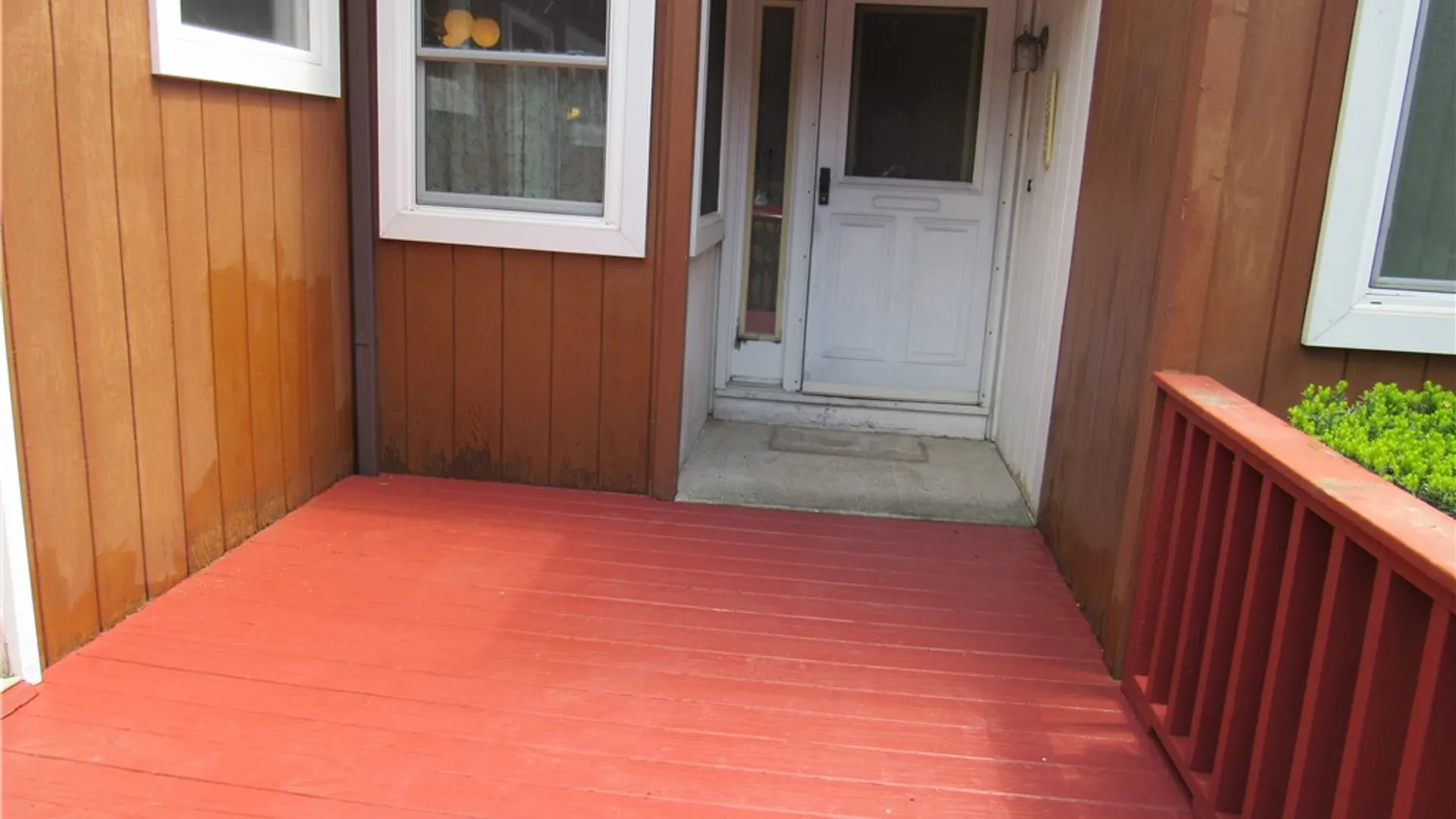 Property at 8 Hanningfield Circle, Perinton, NY 14450 13