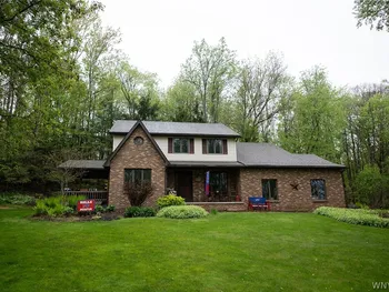4506 Sharon Drive, Lockport Town, NY 14094