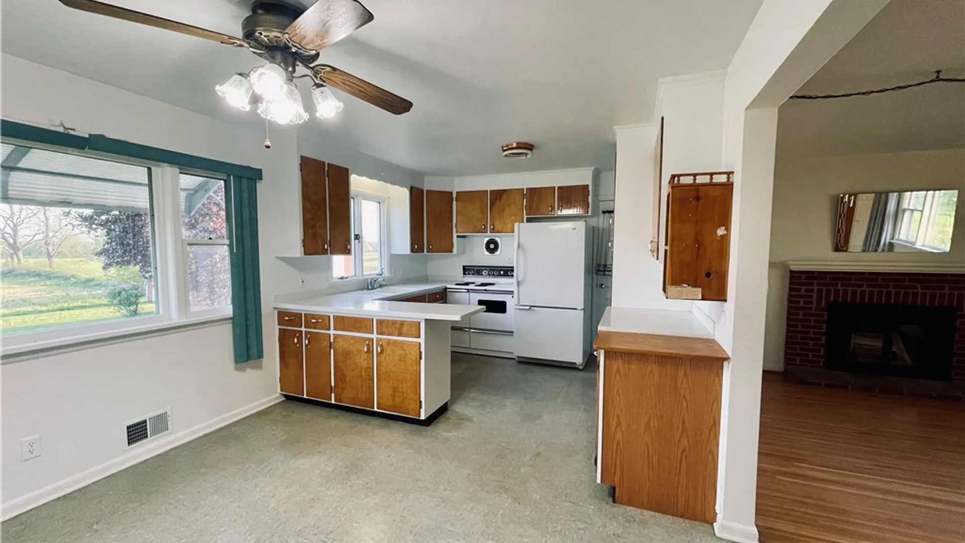 Property at 2069 Reed Road, Bergen, NY 14416 11