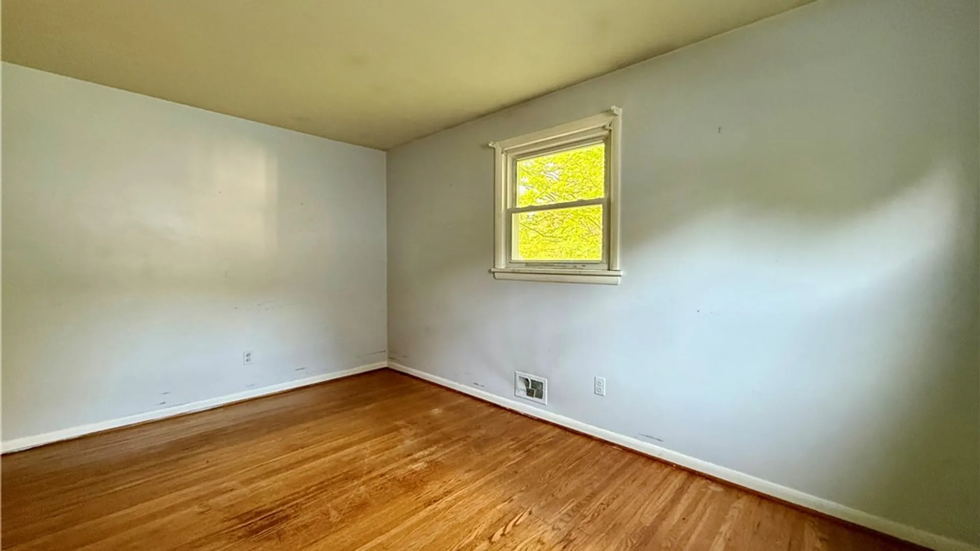 Property at 116 Lemoyn Avenue, Rochester, NY 14612 14