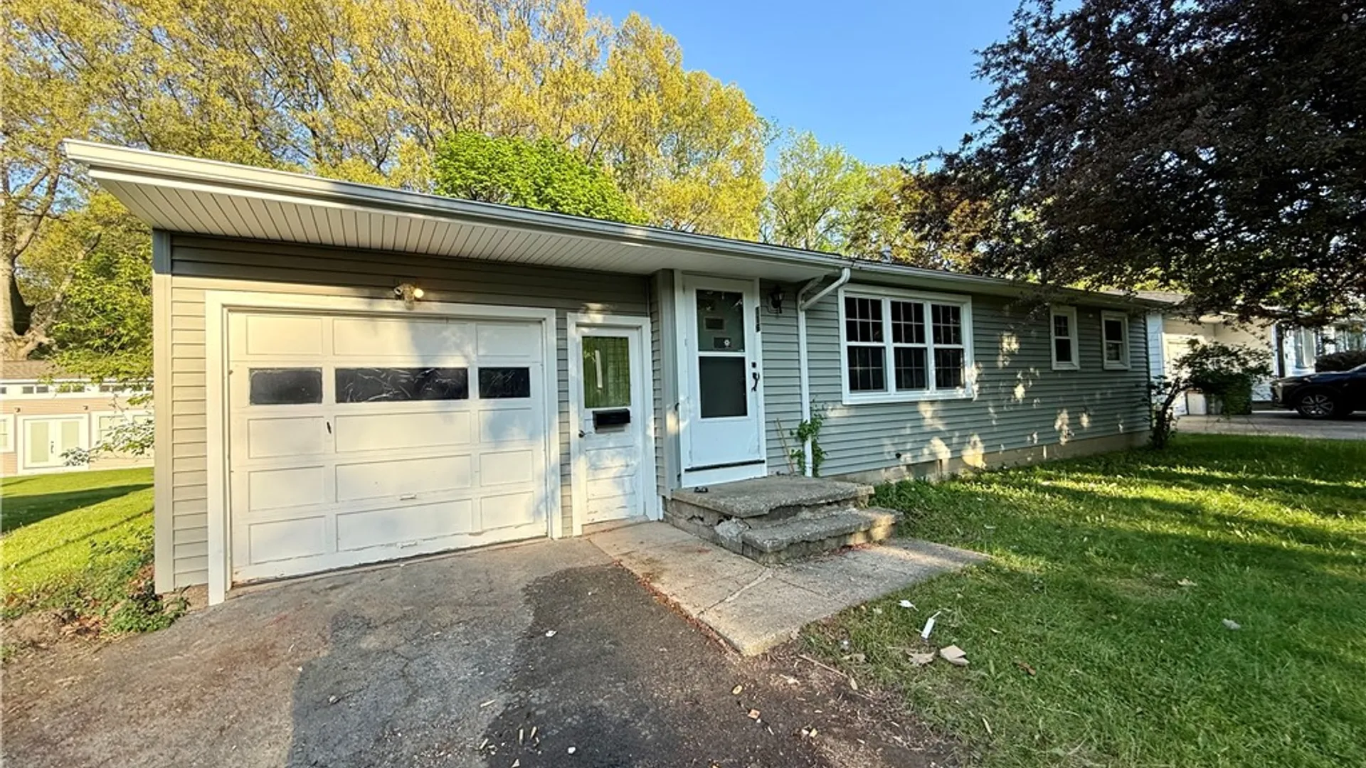 Property at 116 Lemoyn Avenue, Rochester, NY 14612 2