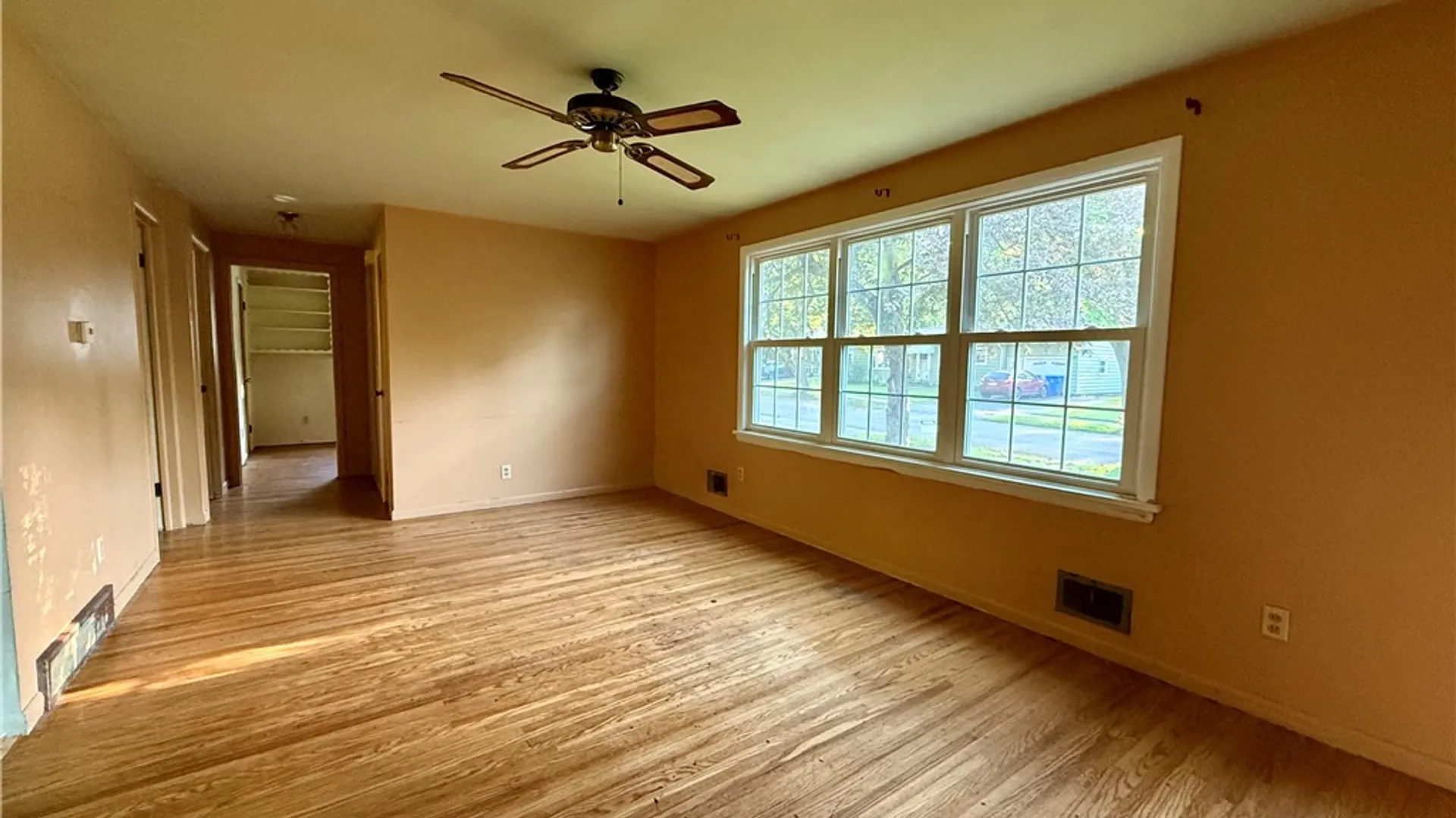 Property at 116 Lemoyn Avenue, Rochester, NY 14612 4