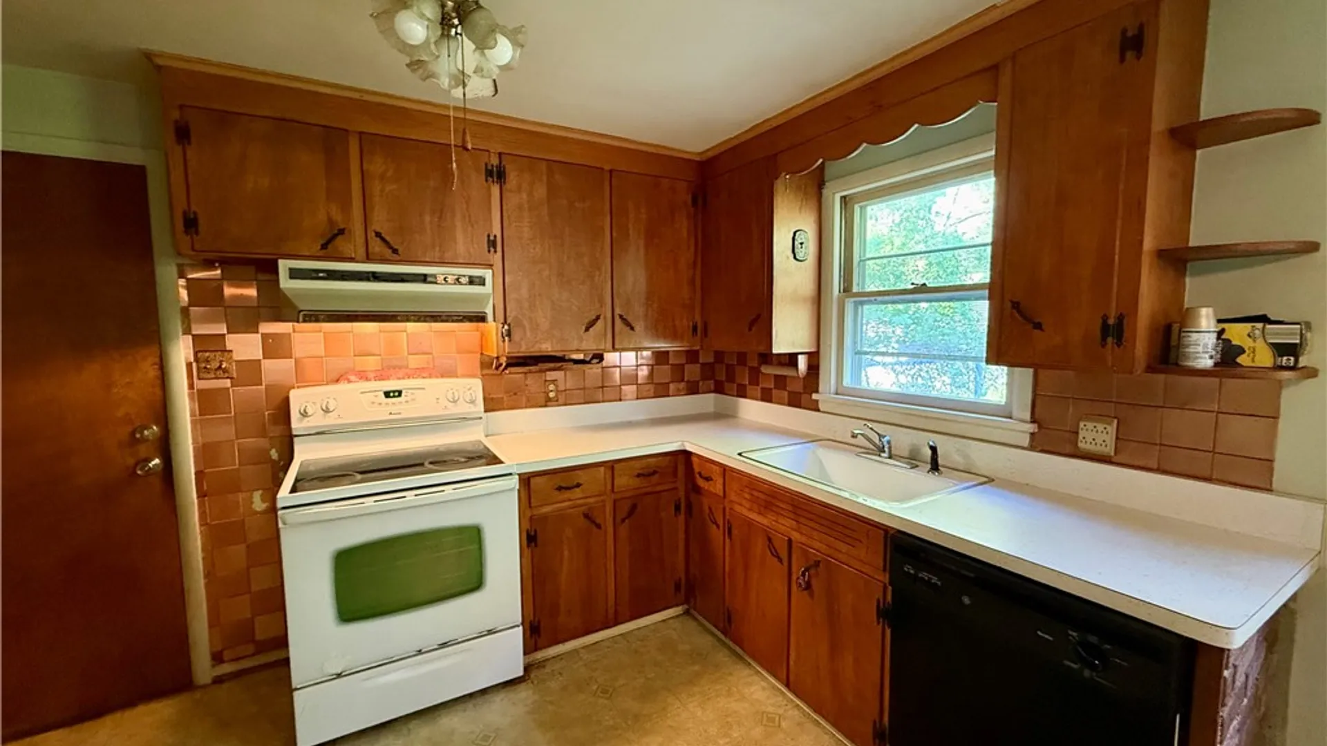 Property at 116 Lemoyn Avenue, Rochester, NY 14612 7