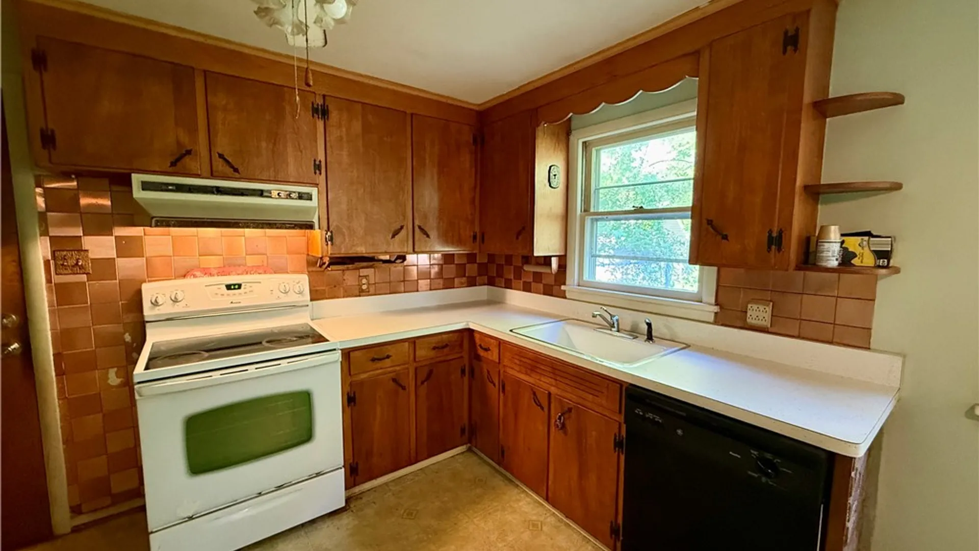 Property at 116 Lemoyn Avenue, Rochester, NY 14612 8
