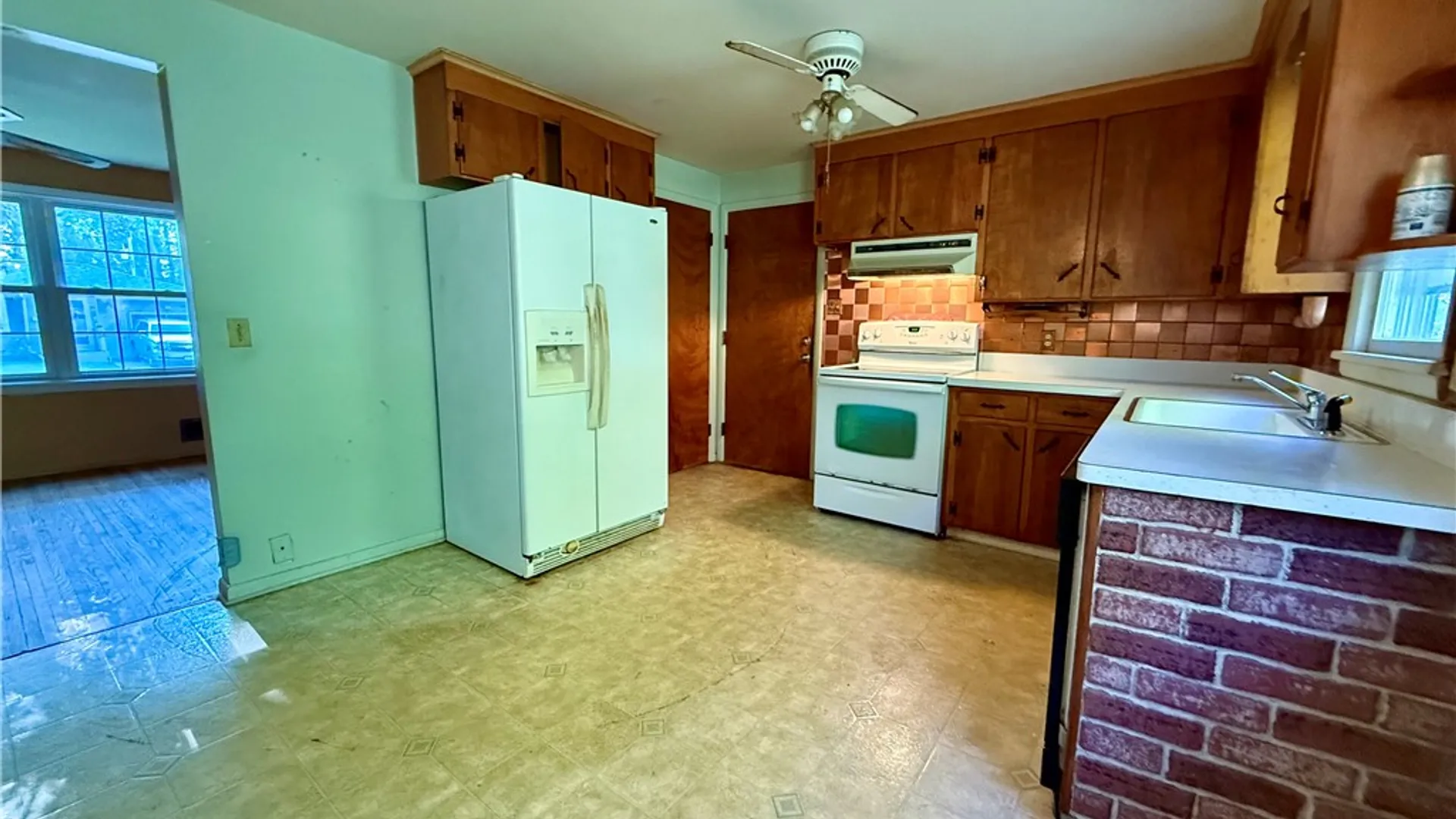 Property at 116 Lemoyn Avenue, Rochester, NY 14612 9