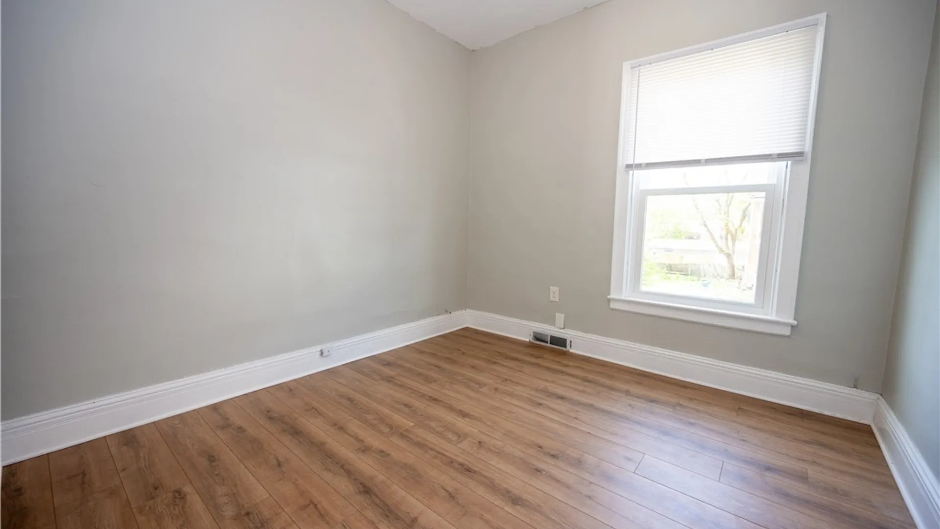 Property at 103 Unger Avenue, Buffalo, NY 14210 44
