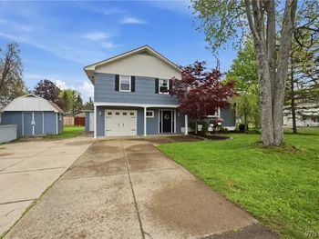 Property at 462 Eisenhower Avenue, Evans, NY 14006