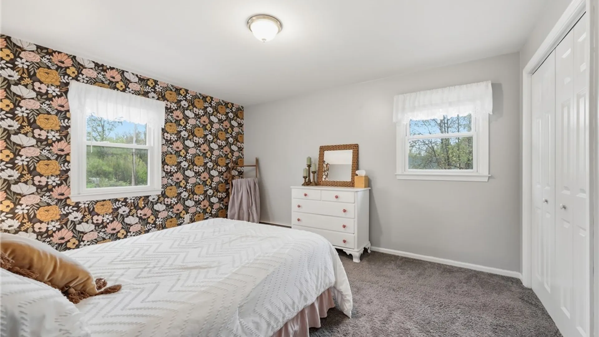 Property at 462 Eisenhower Avenue, Evans, NY 14006 25