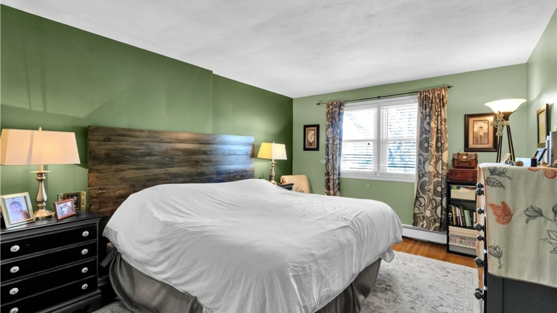 Property at 25 Woodmar Terrace, West Seneca, NY 14224 26