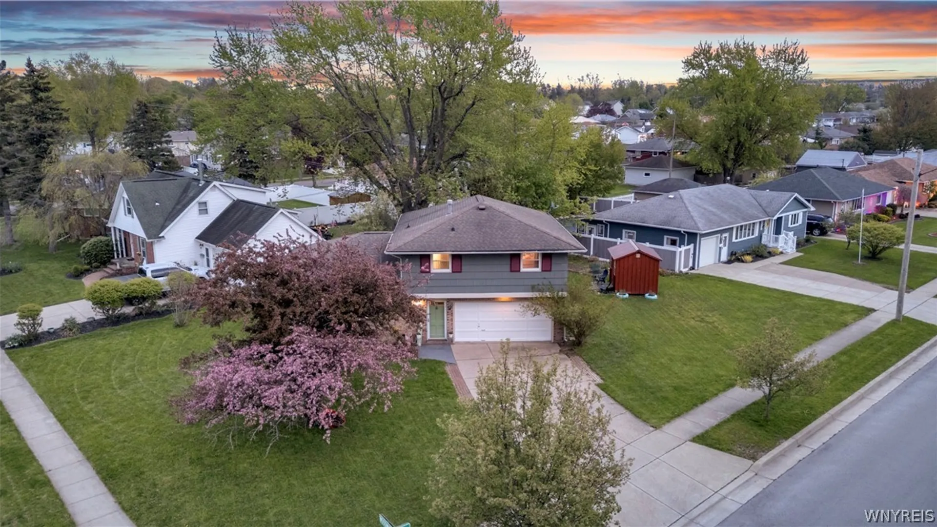 Property at 25 Woodmar Terrace, West Seneca, NY 14224 4