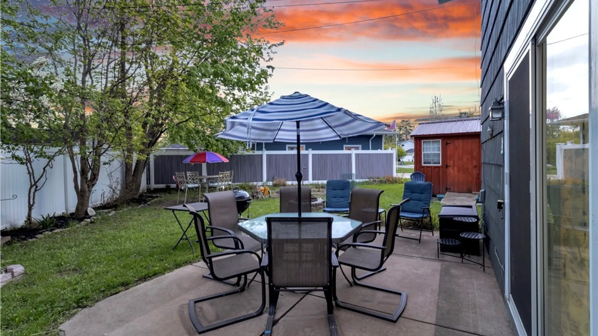 Property at 25 Woodmar Terrace, West Seneca, NY 14224 40