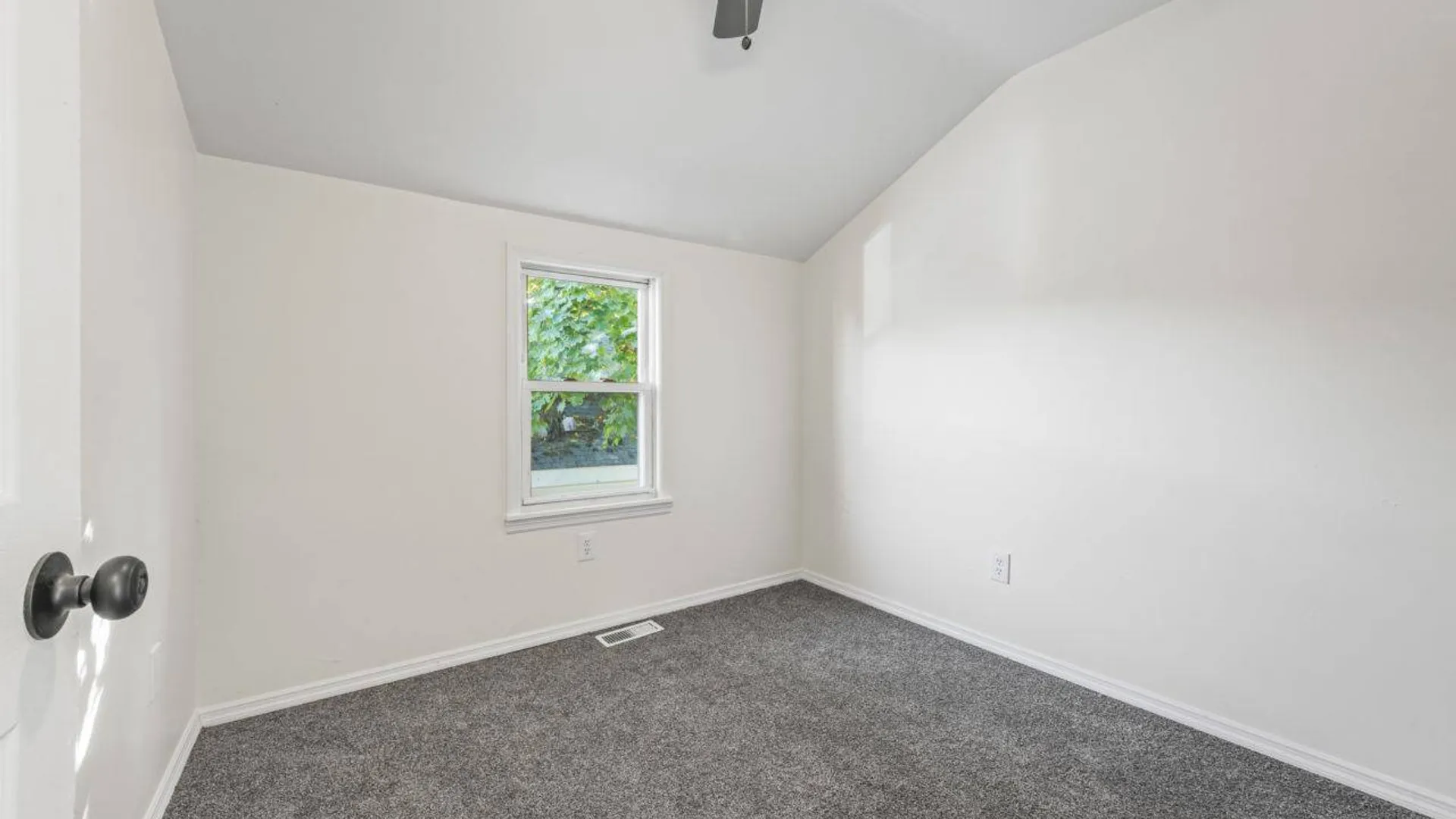 Property at 124 Cottage Street, Ravena, NY 12143 18