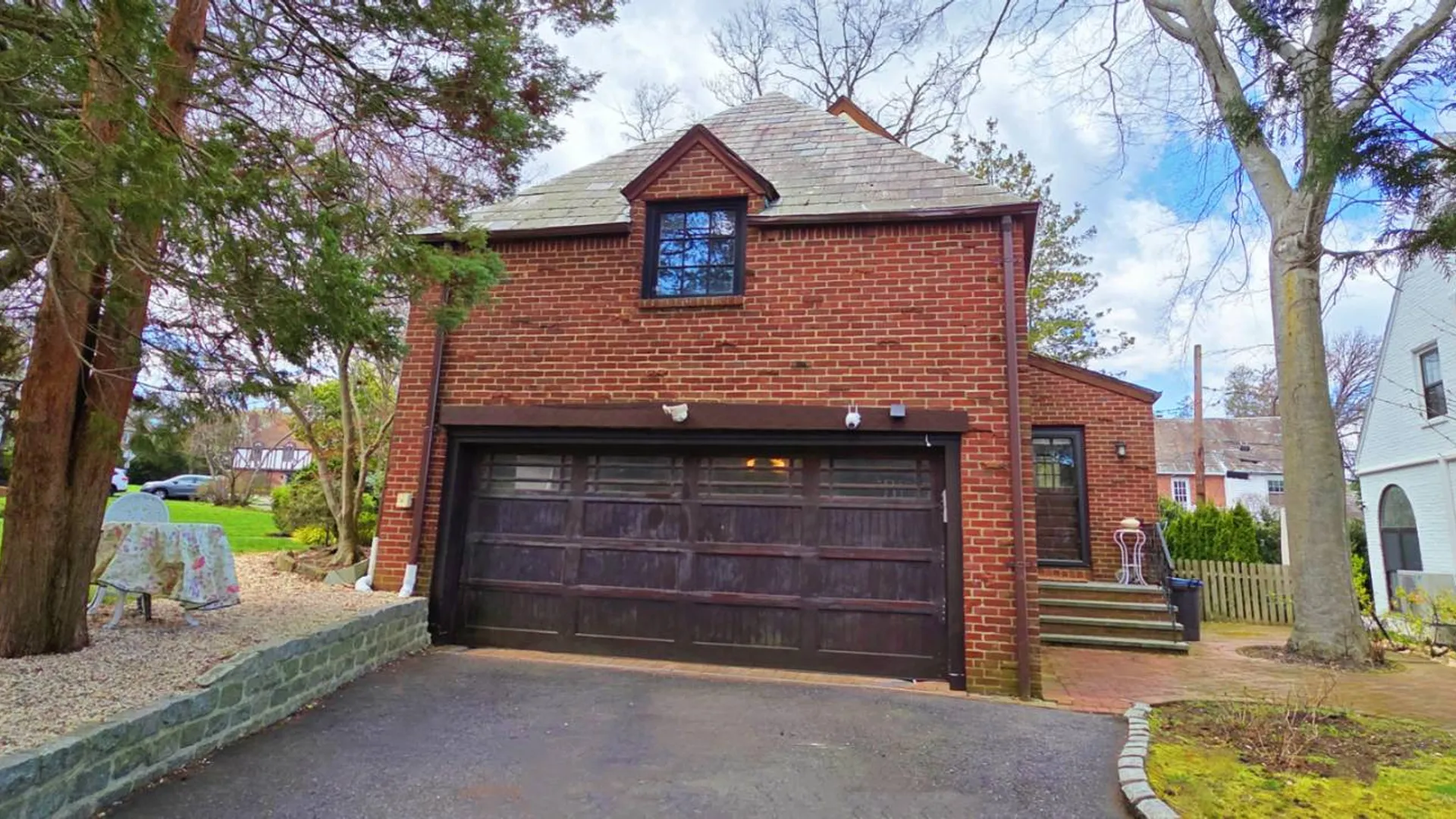 Property at 12 Longview Pl, Great Neck, NY 11021 7