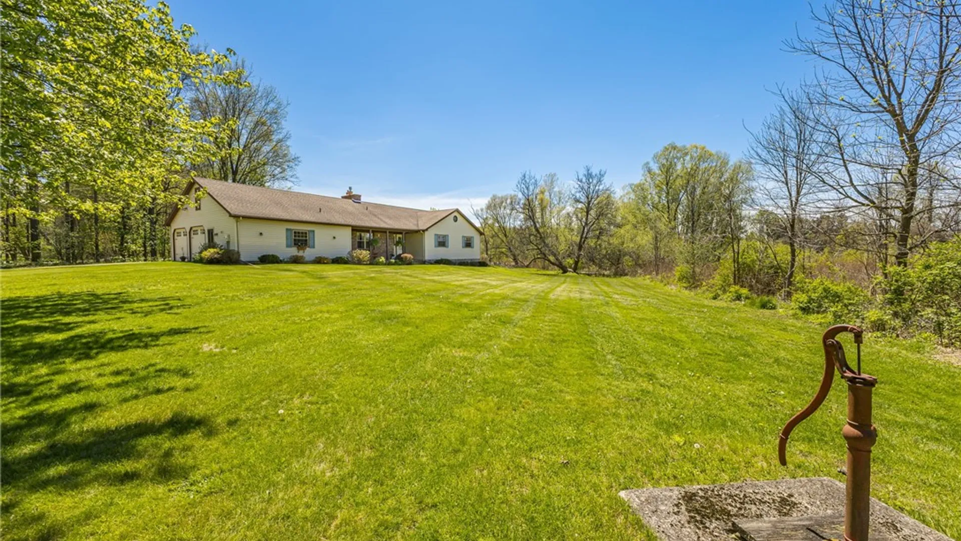 Property at 827 Turner Rd, Macedon, NY 14522 3