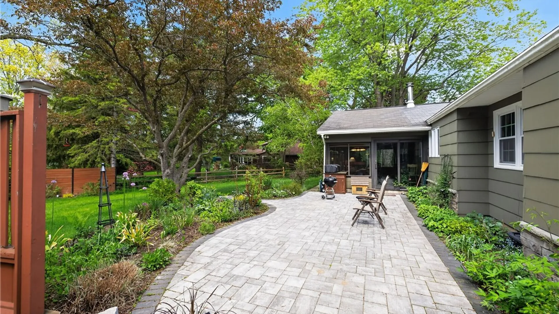 Property at 1200 Gatestone Circle, Webster, NY 14580 6