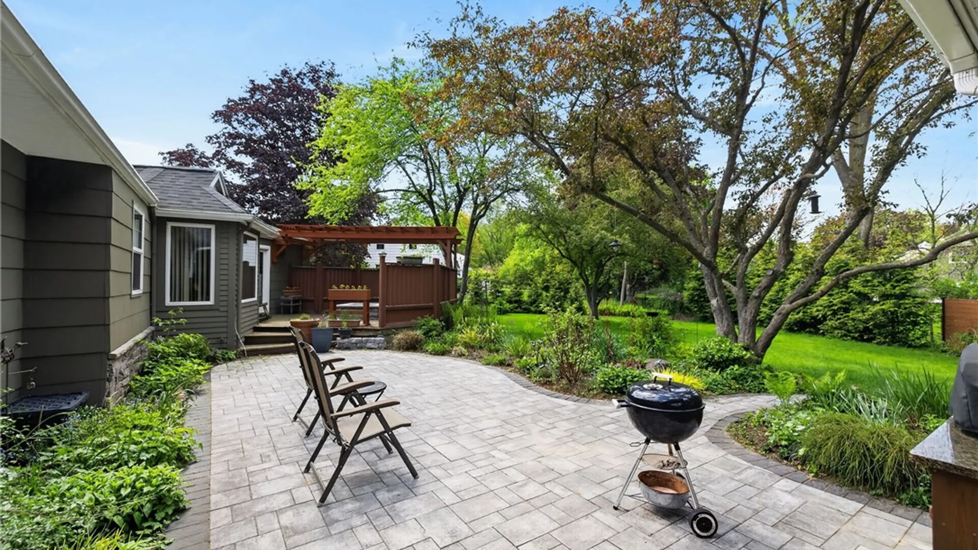 Property at 1200 Gatestone Circle, Webster, NY 14580 9