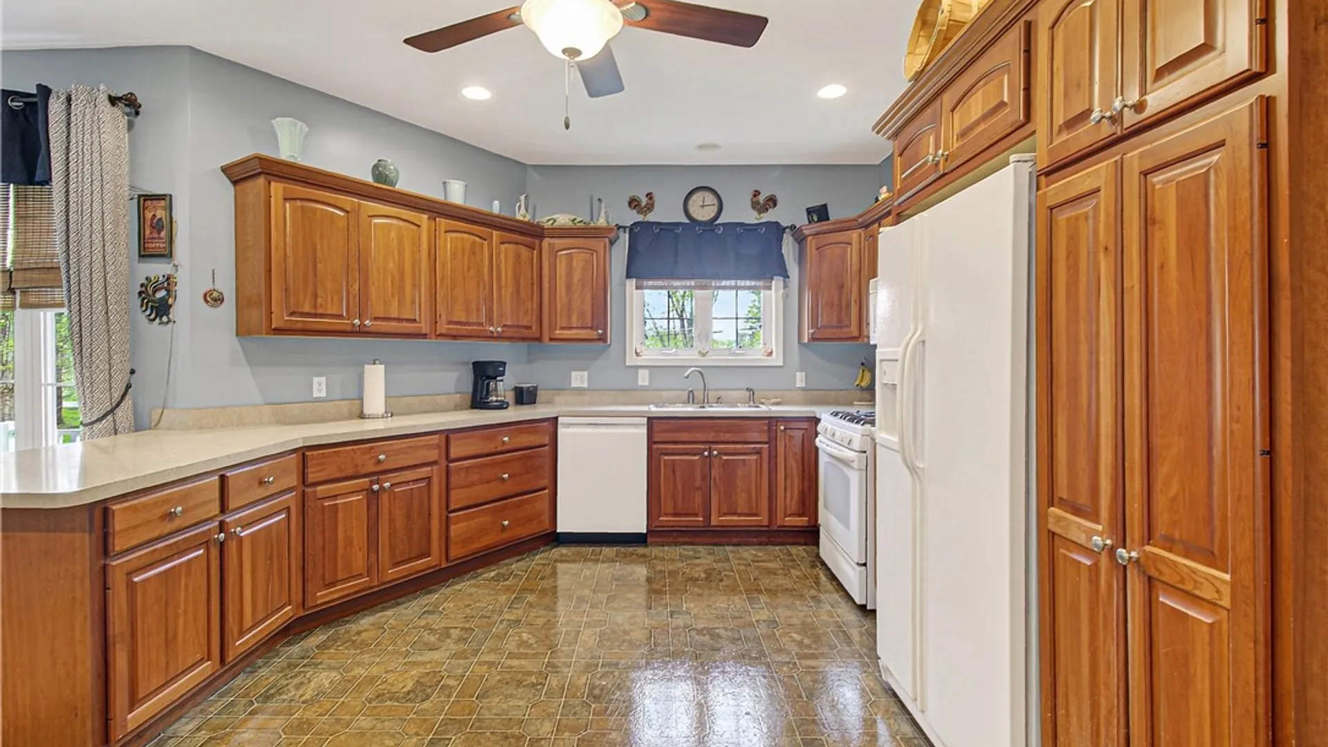 Property at 7338 Railroad St, Marcy, NY 13469 24