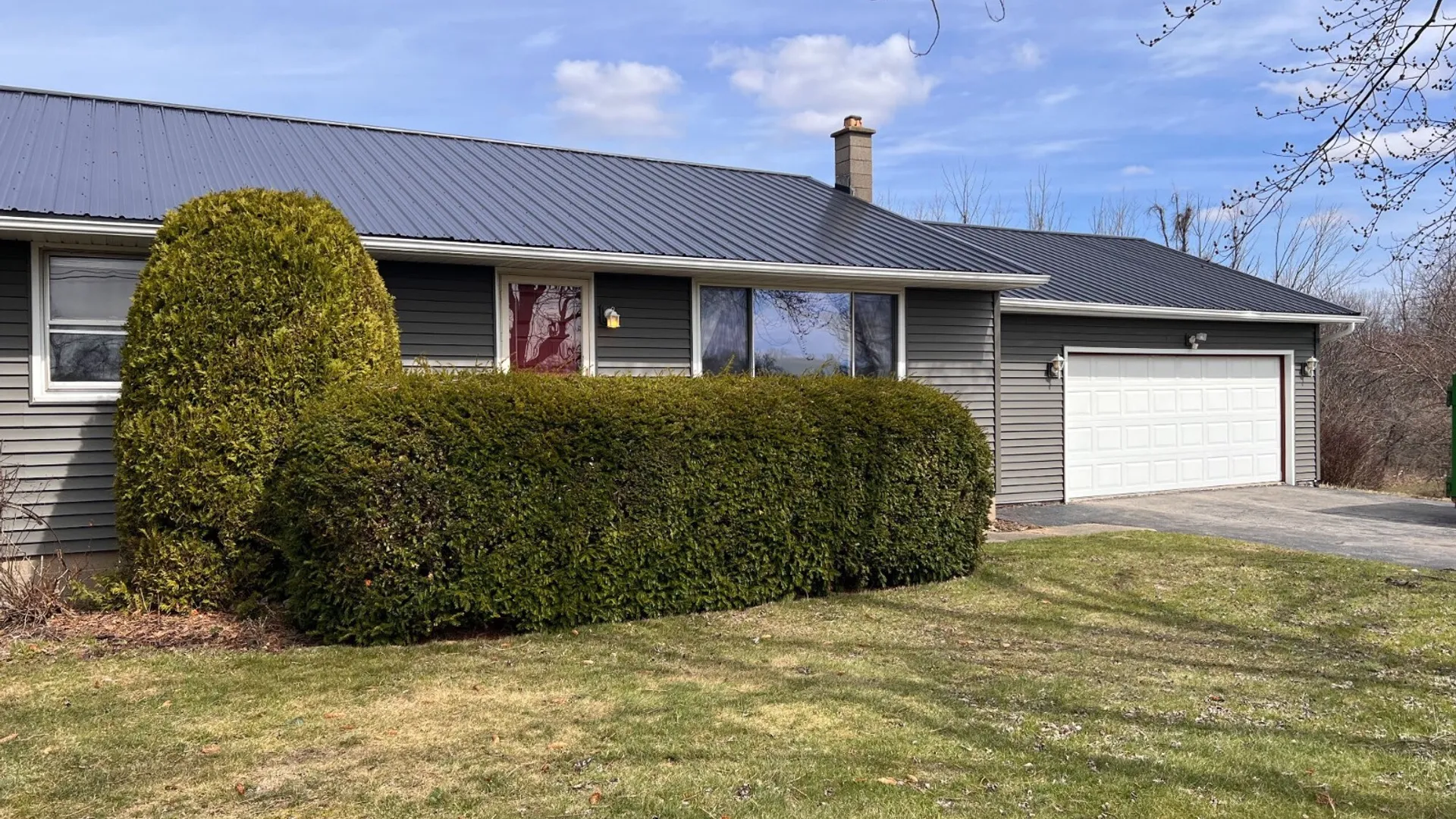 Property at 7627 Selden Rd, Le Roy, NY 14482 18