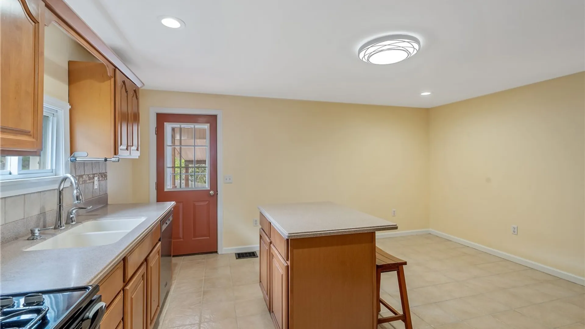 Property at 19 Tallman Street, Oswego, NY 13126 13