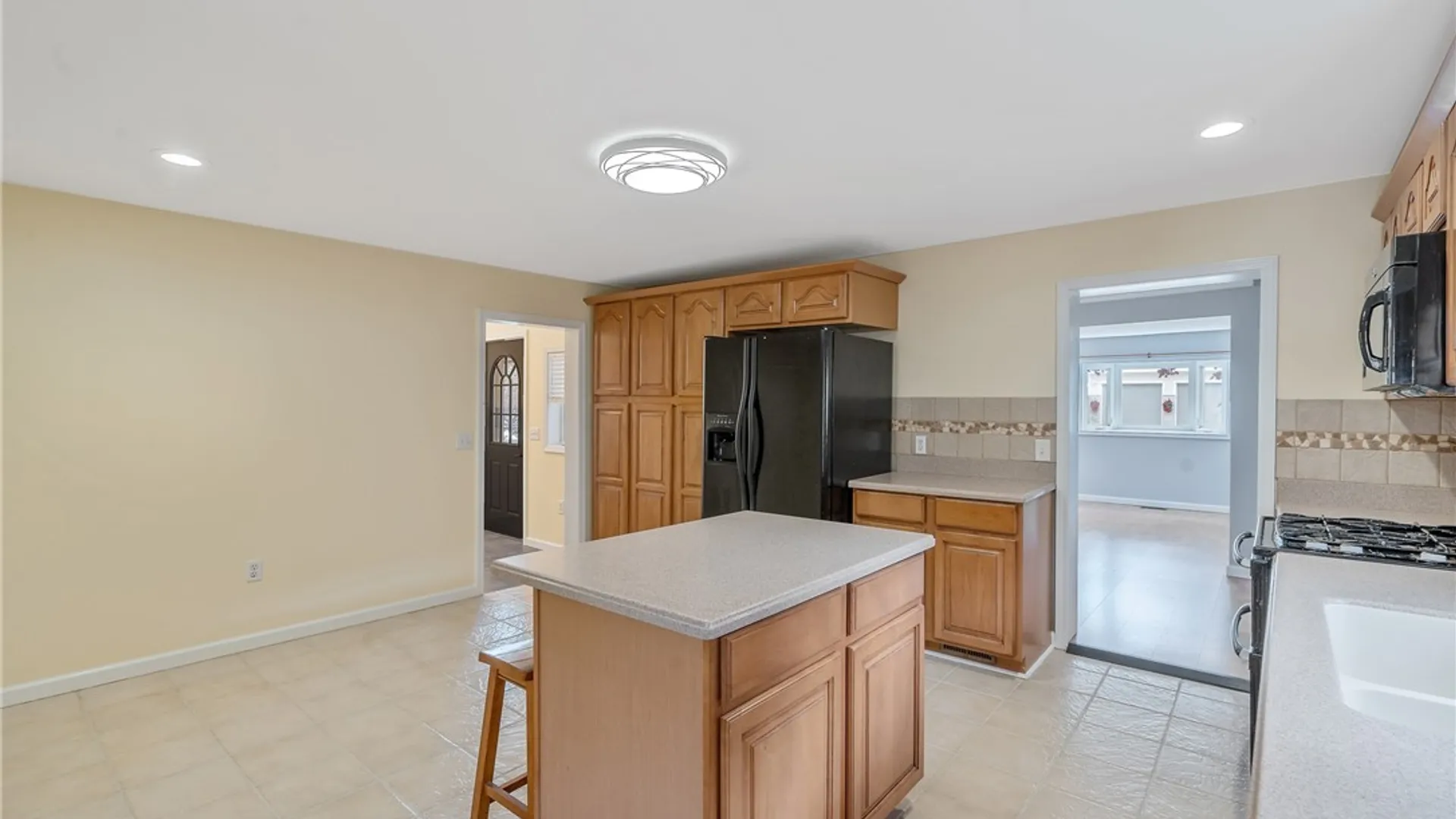Property at 19 Tallman Street, Oswego, NY 13126 14