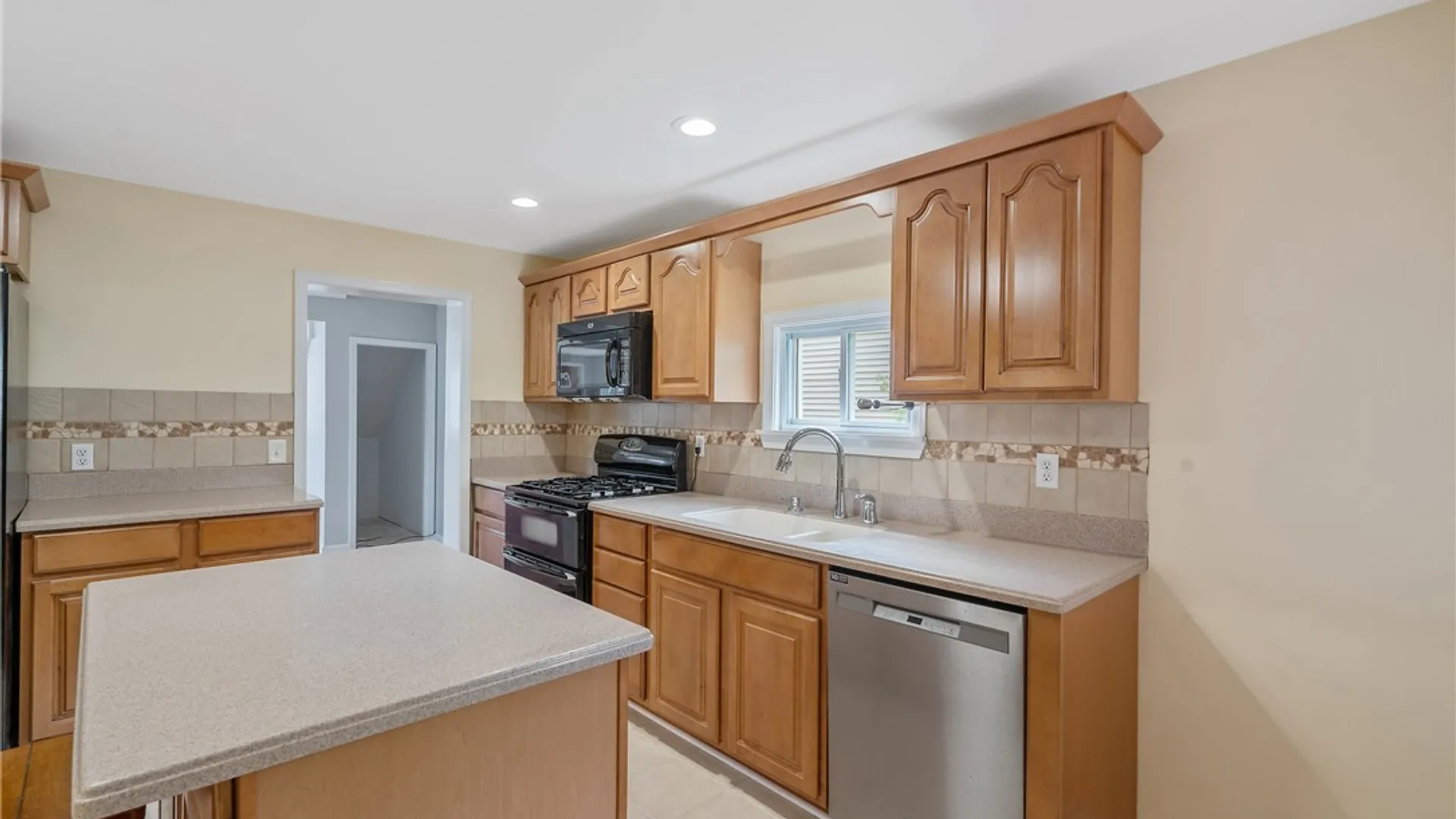 Property at 19 Tallman Street, Oswego, NY 13126 15