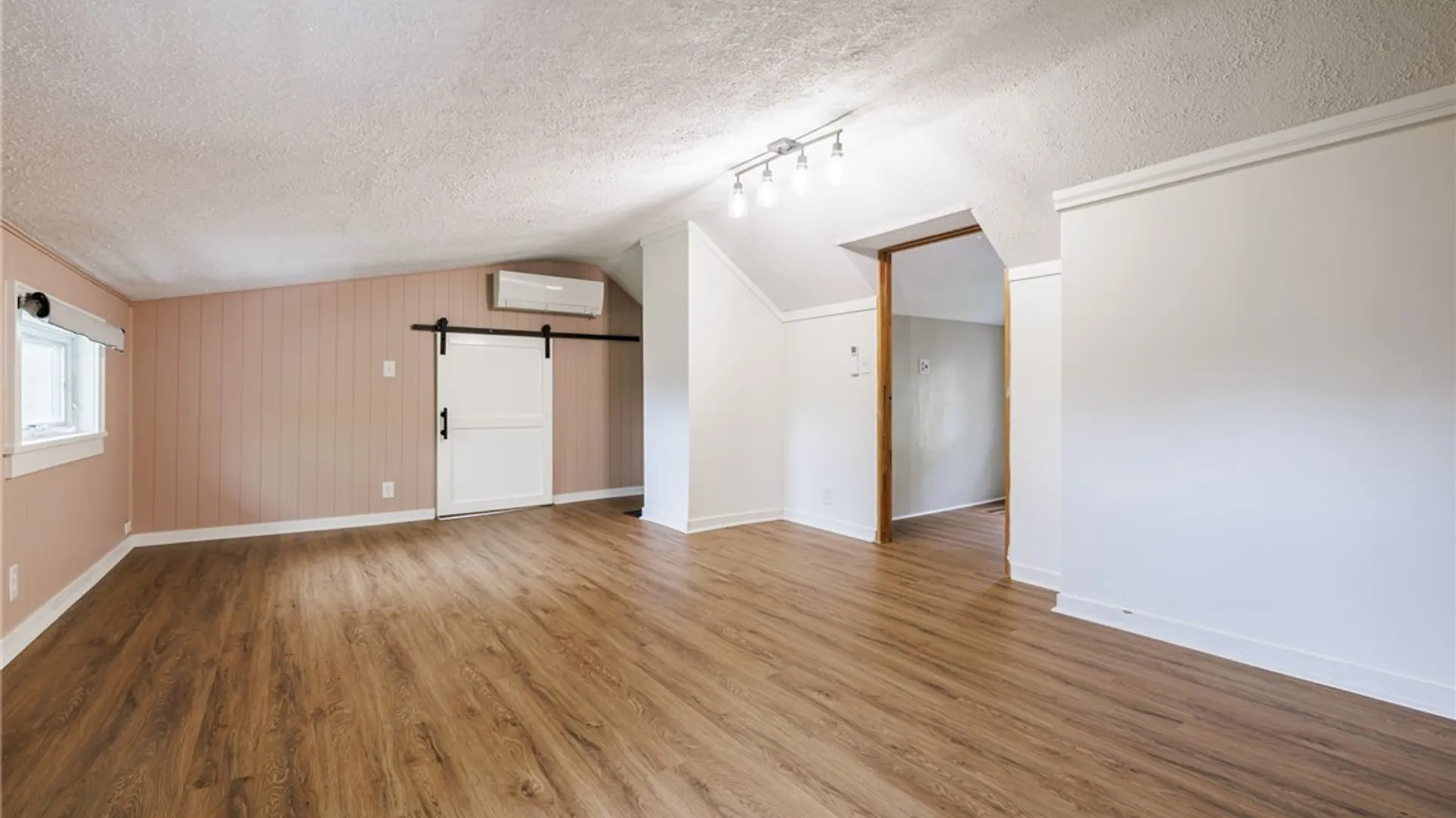 Property at 29 Boulevard Parkway, Rochester, NY 14612 30